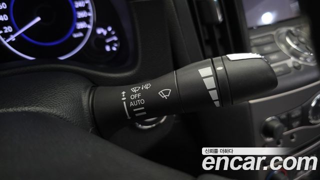 Infiniti G 2011 — photo 17