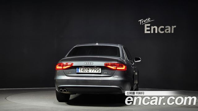 Audi A4 2015 — photo 4