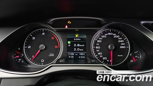 Audi A4 2015 — photo 8