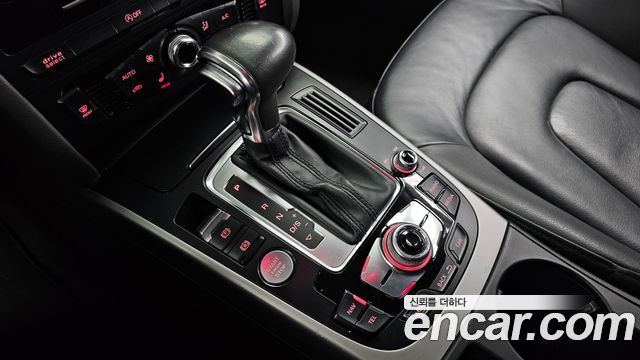 Audi A4 2015 — photo 9