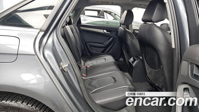 Audi A4 2015 — photo 12