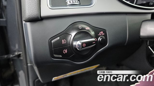 Audi A4 2015 — photo 18