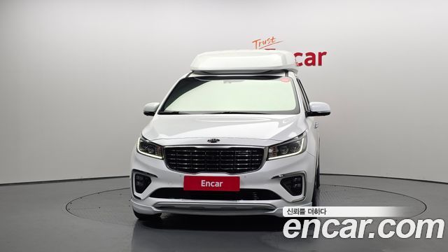 Kia Canival 2019 — photo 3