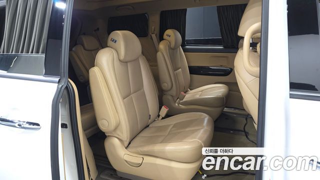 Kia Canival 2019 — photo 12