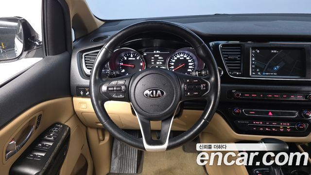 Kia Canival 2019 — photo 13