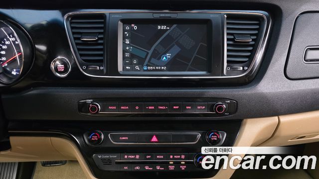 Kia Canival 2019 — photo 14