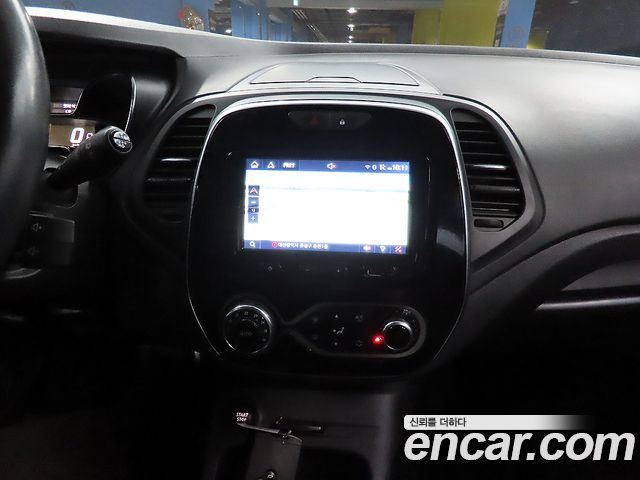 Renault Korea QM3 2018 — photo 13