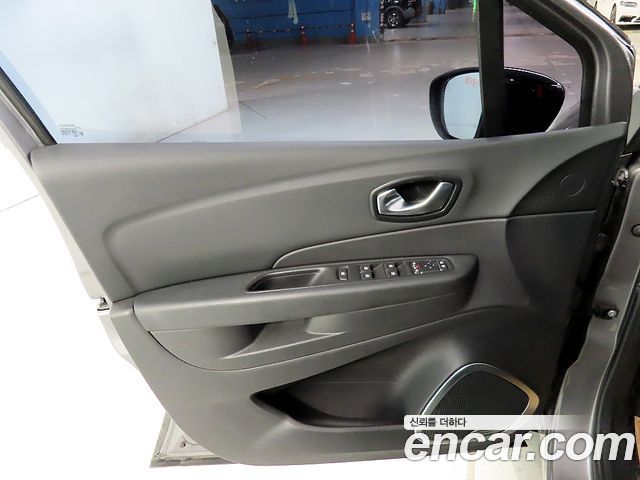 Renault Korea QM3 2018 — photo 15