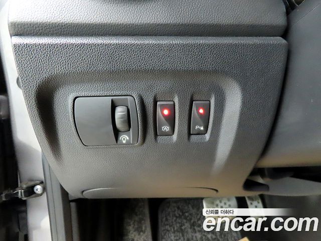 Renault Korea QM3 2018 — photo 16