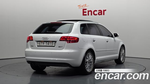Audi A3 2012 — photo 2