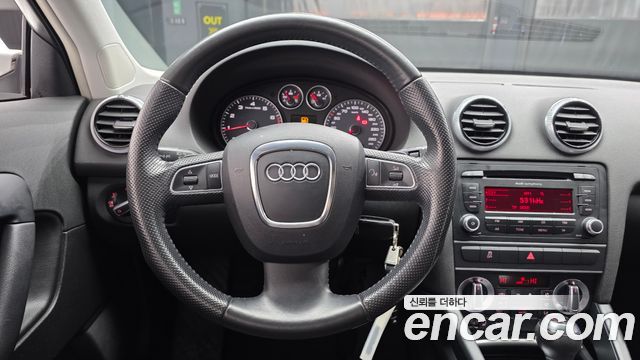 Audi A3 2012 — photo 13