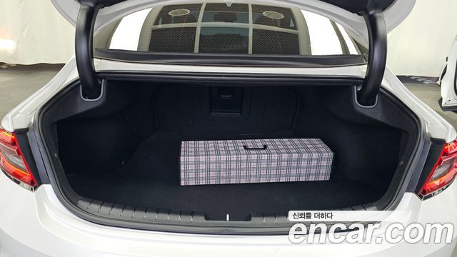 Hyundai Grandeur 2019 — photo 19