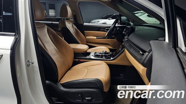 Kia Canival 2021 — photo 10