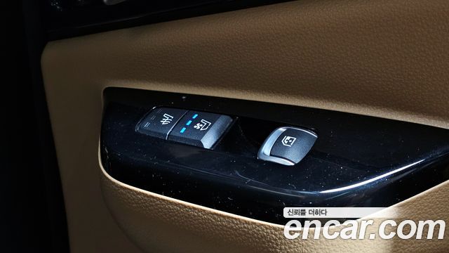 Kia Canival 2021 — photo 18