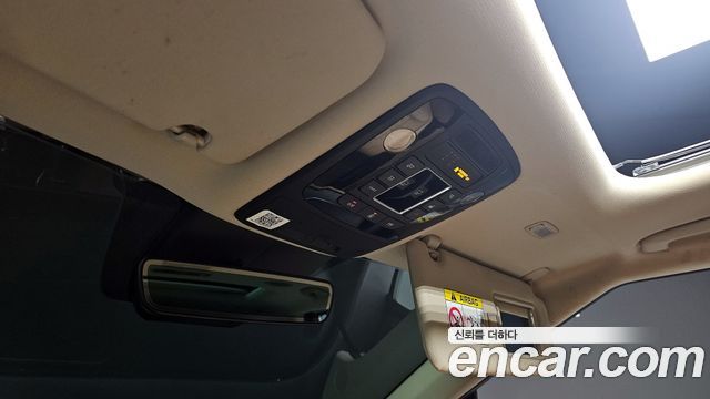 Kia Canival 2021 — photo 20