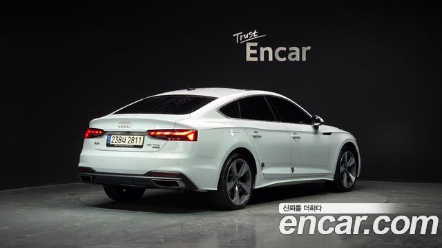 Audi A5 2021 — photo 2