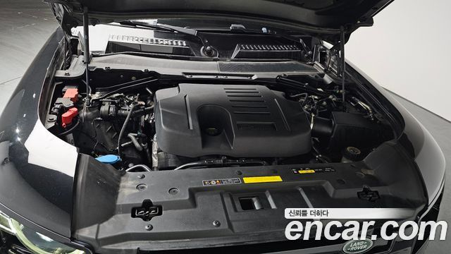 Land Rover Defender 2023 — photo 6