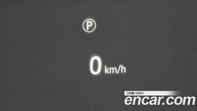 Land Rover Defender 2023 — photo 16