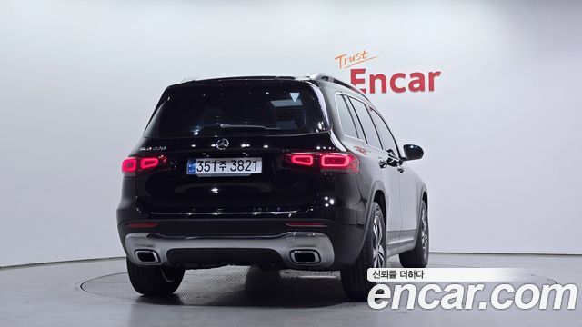 Mercedes-Benz GLB-Class 2021 — photo 4