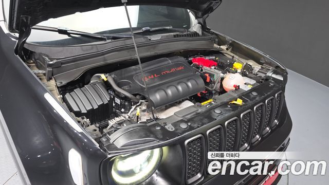 Jeep Renegade 2021 — photo 6