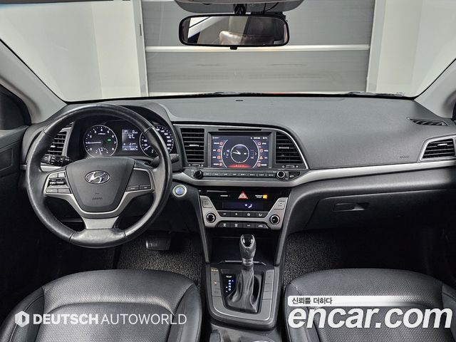 Hyundai AVANTE 2016 — photo 7