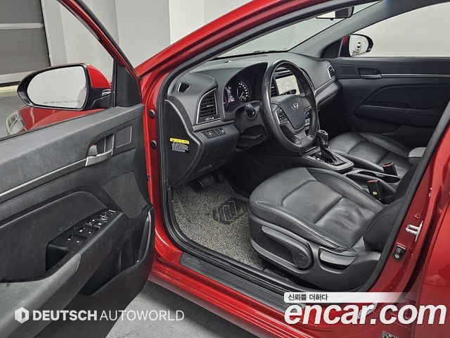 Hyundai AVANTE 2016 — photo 11