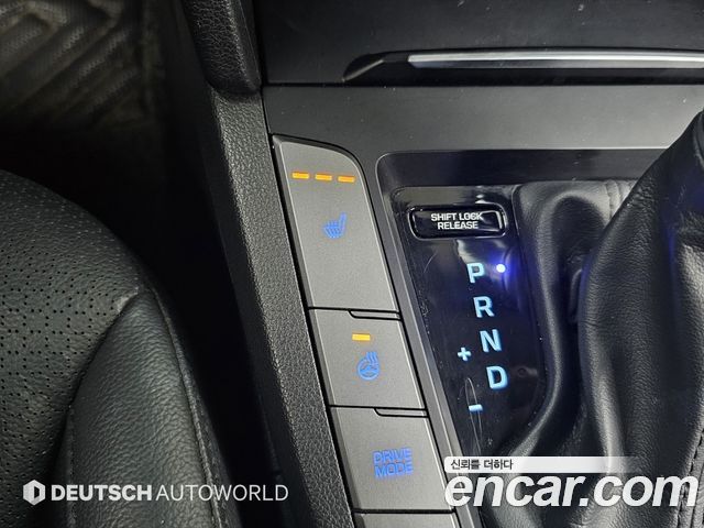 Hyundai AVANTE 2016 — photo 18