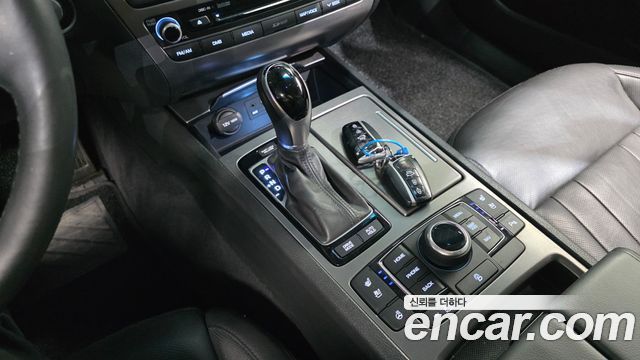 Hyundai Genesis 2016 — photo 9