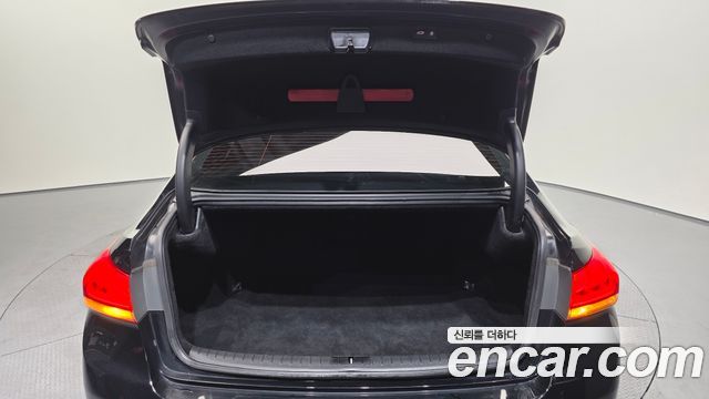 Hyundai Genesis 2016 — photo 20