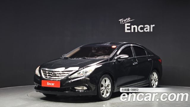 Hyundai Sonata 2011 — photo 1