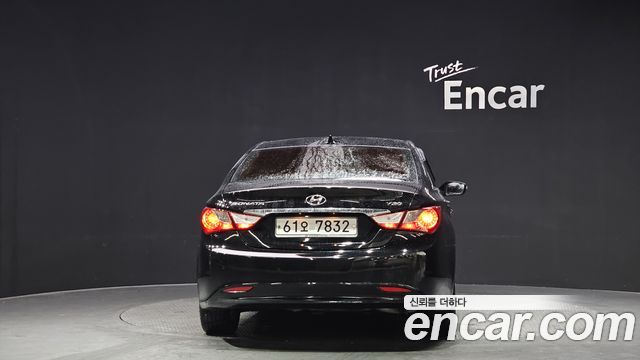 Hyundai Sonata 2011 — photo 4
