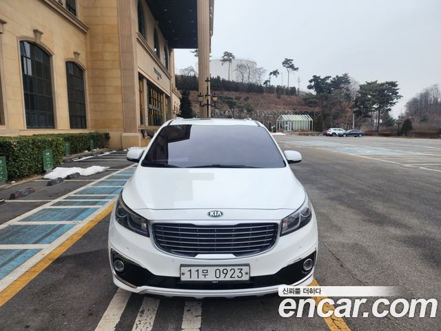 Kia Canival 2016 — photo 3