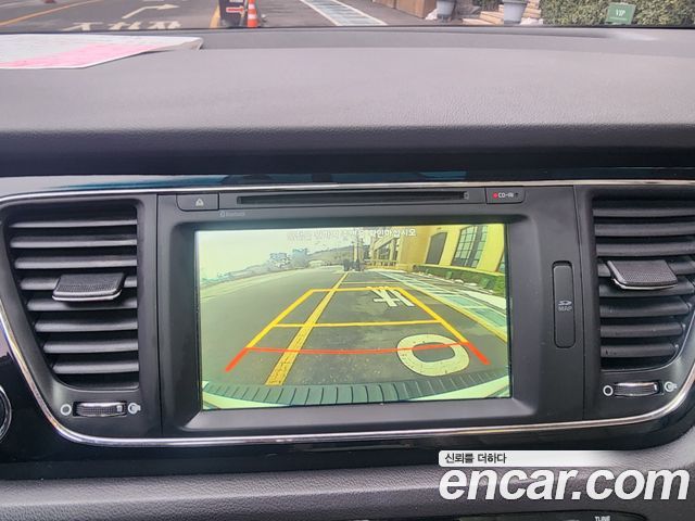 Kia Canival 2016 — photo 17