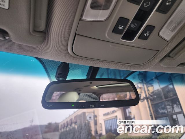 Kia Canival 2016 — photo 18