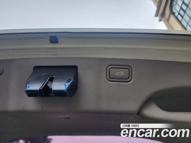 Kia Canival 2016 — photo 20