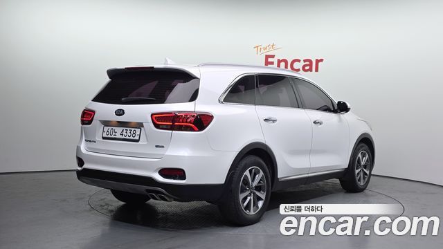 Kia Sorento 2019 — photo 2