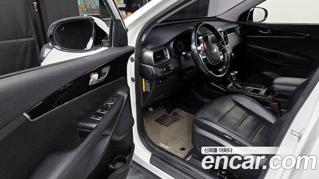 Kia Sorento 2019 — photo 10