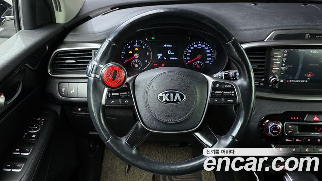 Kia Sorento 2019 — photo 17