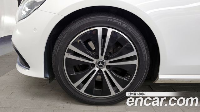 Mercedes-Benz E-Class 2021 — photo 5