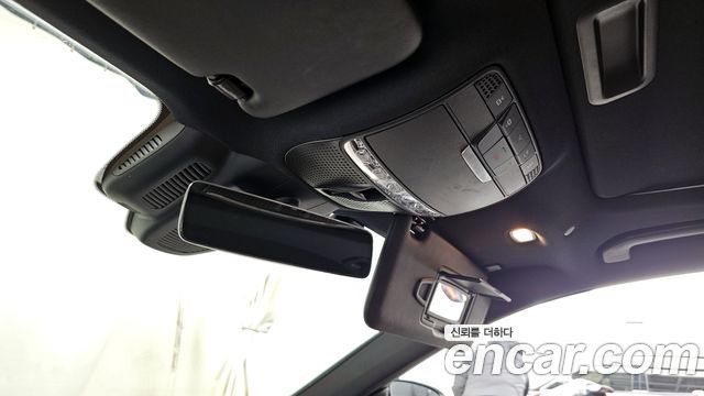 Mercedes-Benz E-Class 2021 — photo 19