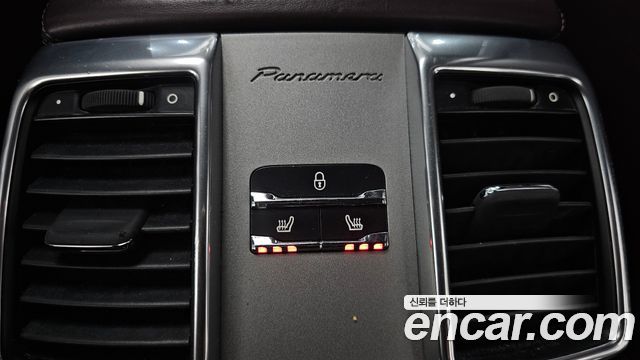 Porsche Panamera 2012 — photo 18