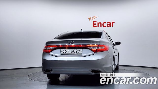 Hyundai Grandeur 2011 — photo 4