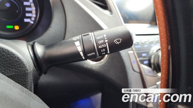Hyundai Grandeur 2011 — photo 18