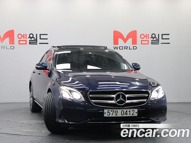 Mercedes-Benz E-Class 2017 — photo 2