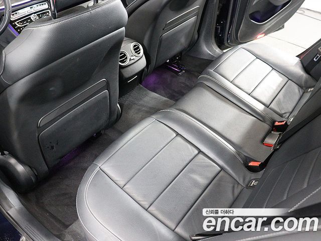 Mercedes-Benz E-Class 2017 — photo 15