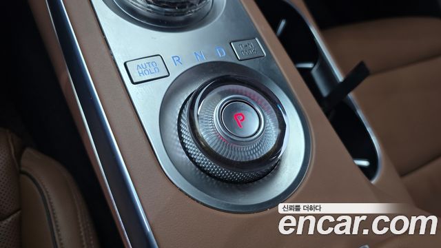 Genesis GV70 2023 — photo 9
