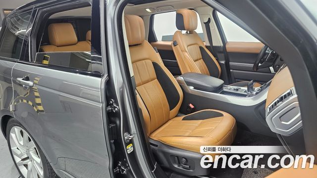 Land Rover Range Rover Sport 2019 — photo 11