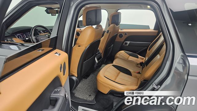 Land Rover Range Rover Sport 2019 — photo 12