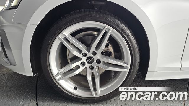 Audi A5 2021 — photo 5