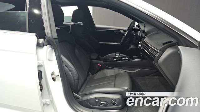 Audi A5 2021 — photo 10